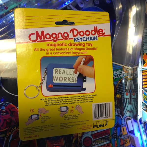 Magna Doodle Keychain : 1996 MOC Basic Fun Discount - Image 2